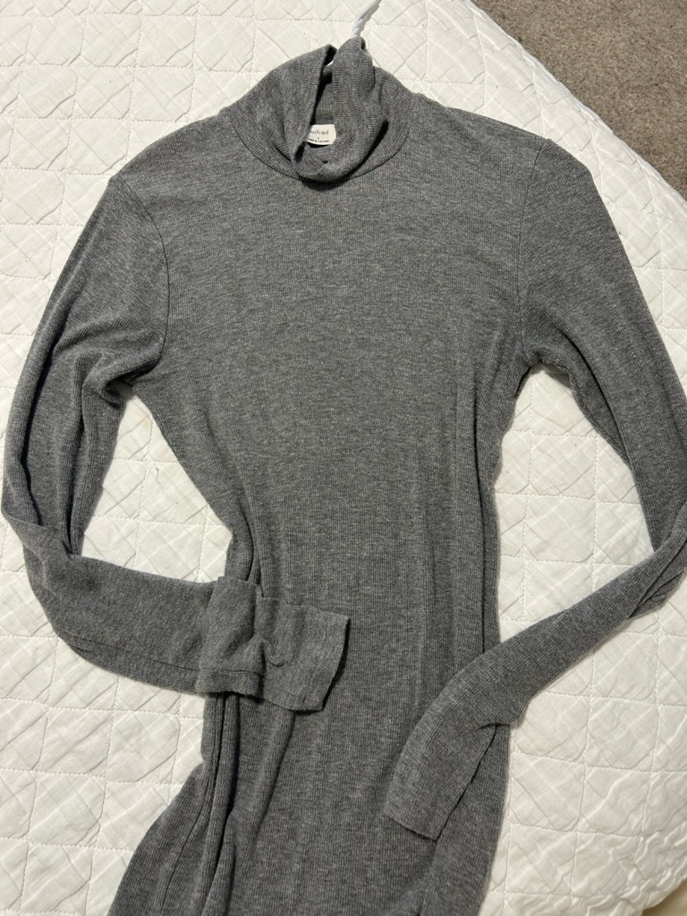 Artizia Wilfred Grey Turtleneck Ribbed Knit Top